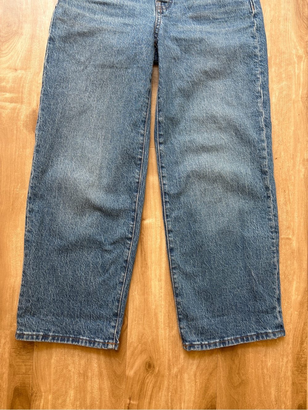 Madewell | The Petite Perfect Vintage Wide-Leg Crop Jean in Cresslow Wash - Picture 7 of 11